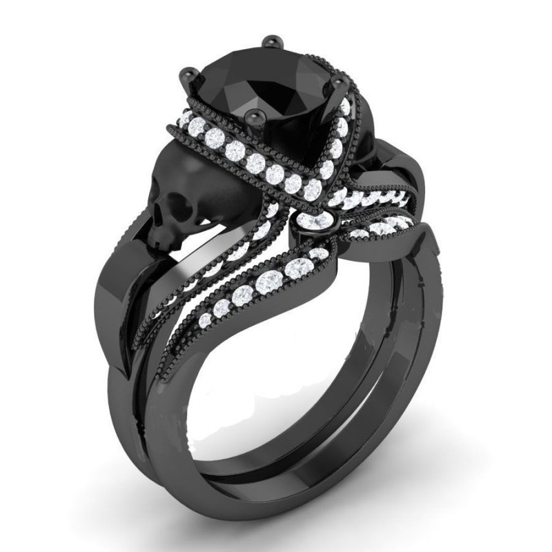 Black Skull Ring with White Diamond