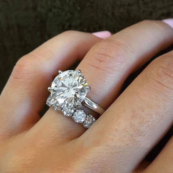 Rough Diamond Solitaire Minimalist Engagement Ring in White Gold – The Raw  Stone